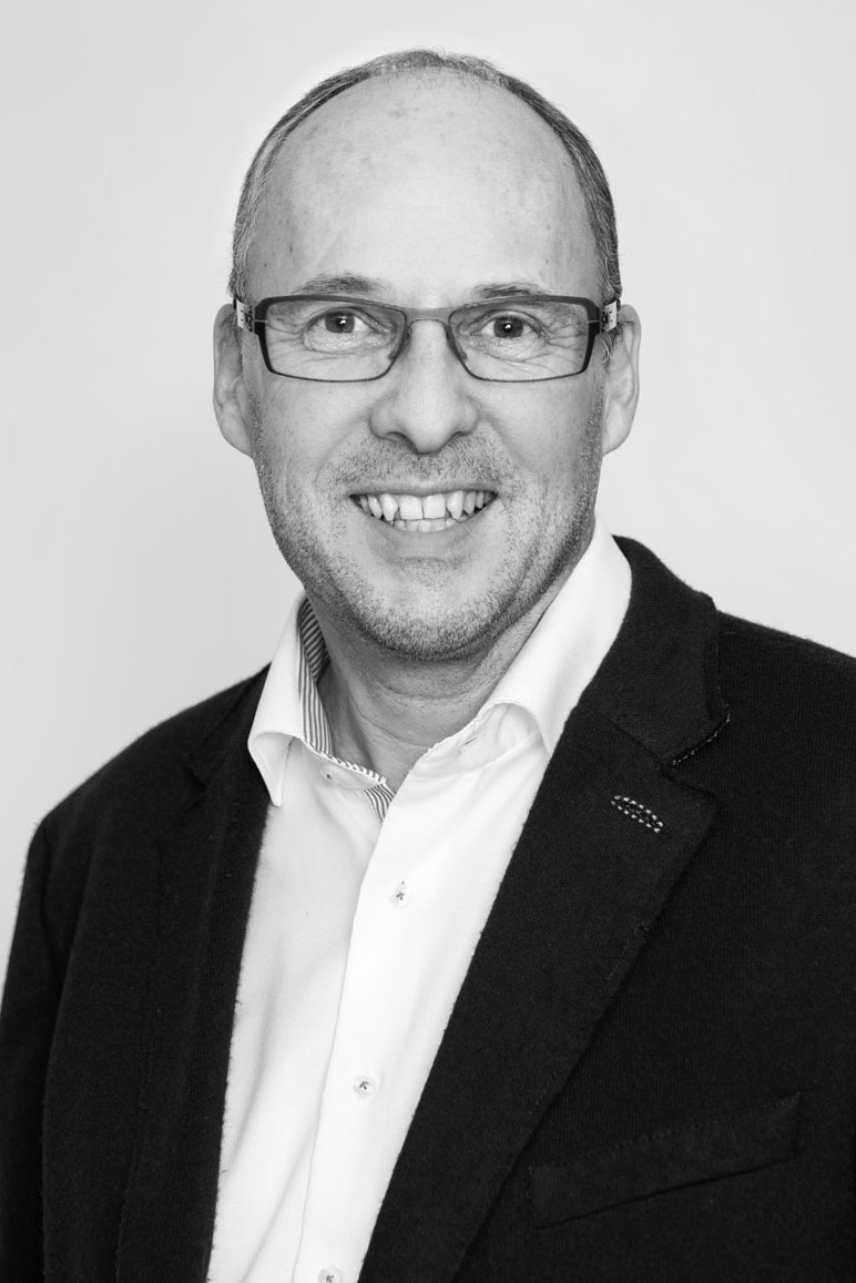 bruno-inauen_schwarzweiss_hochformat_web_v2